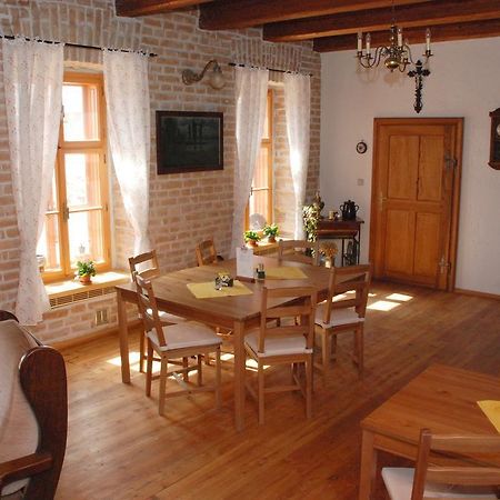 Rekreacni Areal Dvur Honetice Hotell Exteriör bild